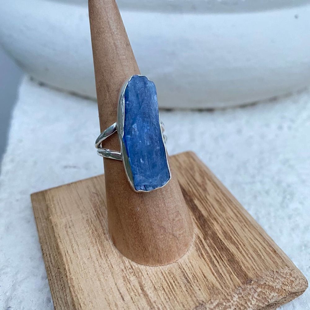 Sterling Silver Blue Kyanite Ring Size 6
